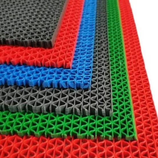 Keset Karet Bolong Welcome