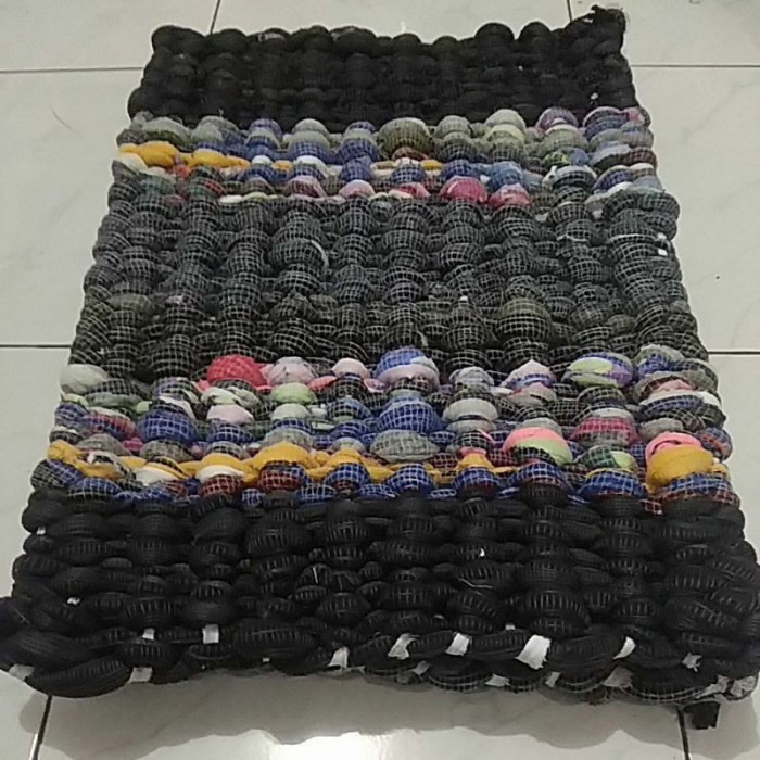 Keset Rajut Tebal