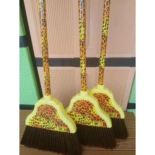 [Consu:02612] Sapu Lantai NGY 816 Macan 